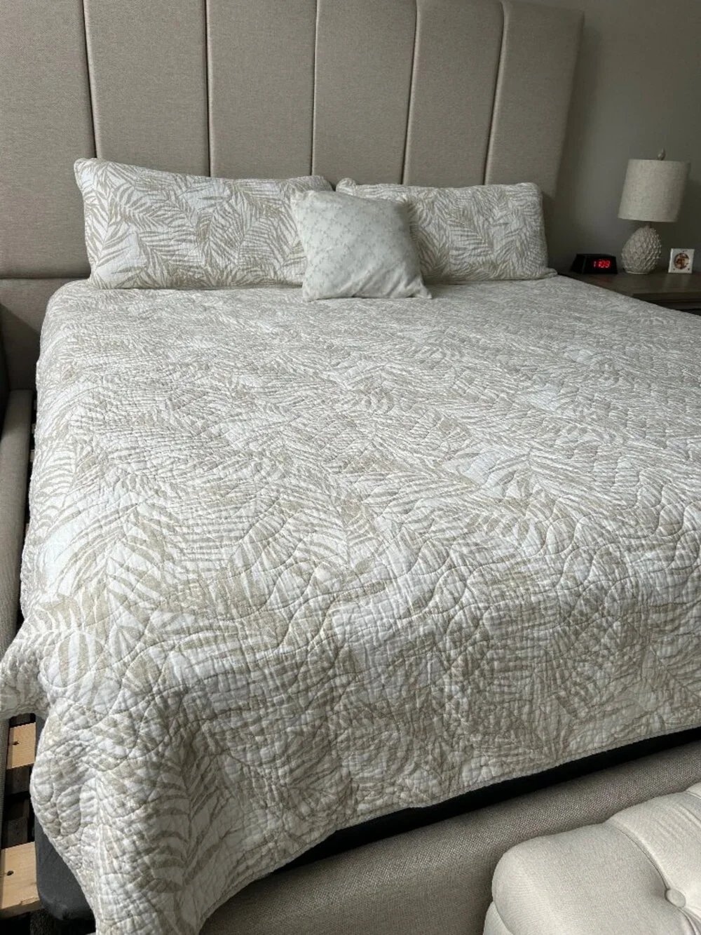 Tommy Bahama King Size Quilt - Palmday Design - Color: Beige